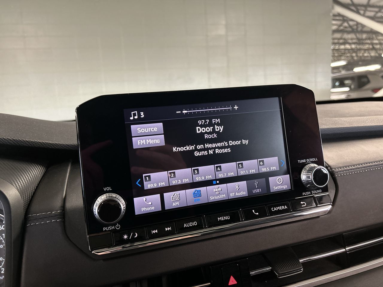 Mitsubishi Outlander  2023