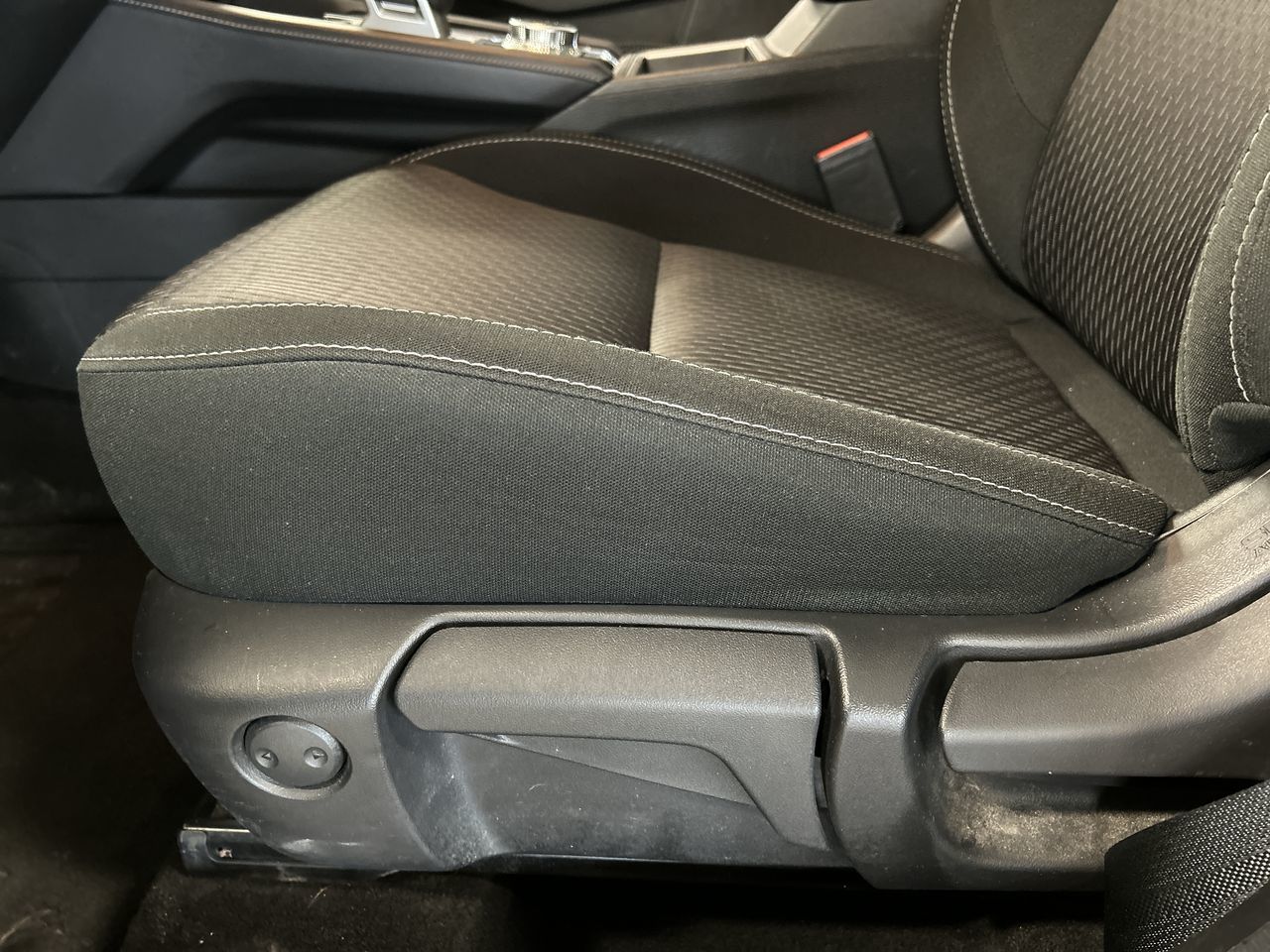 Mitsubishi Outlander  2023