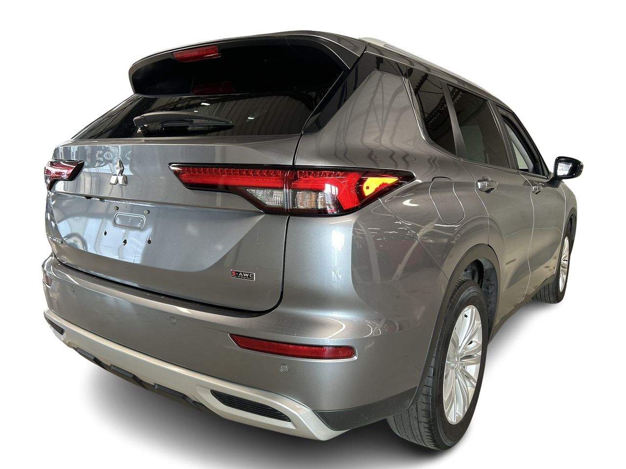 Mitsubishi Outlander  2023