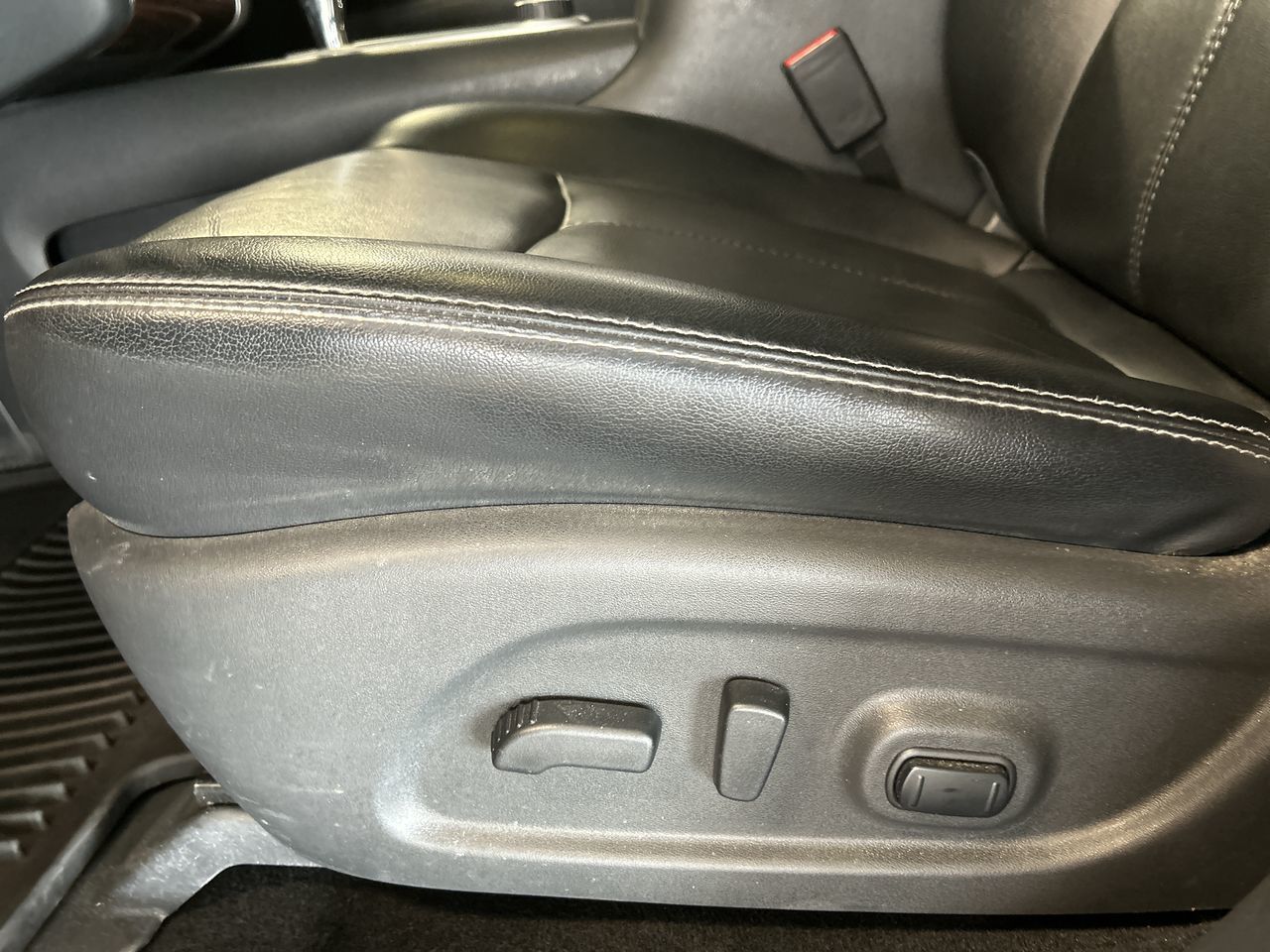 2015 Nissan Pathfinder in Dorval, Quebec