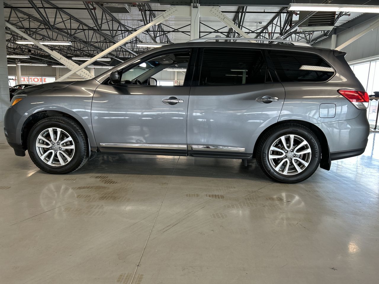 2015 Nissan Pathfinder in Dorval, Quebec