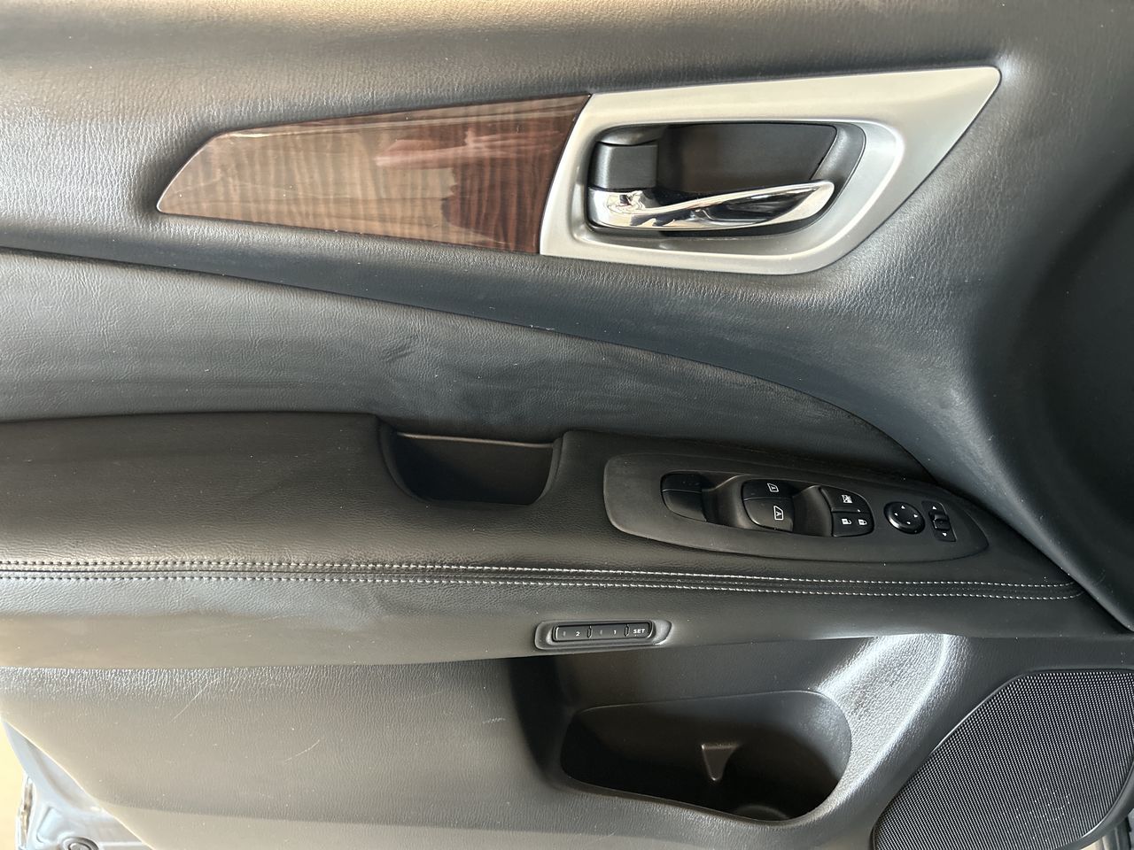 2016 Nissan Pathfinder in Dorval, Quebec