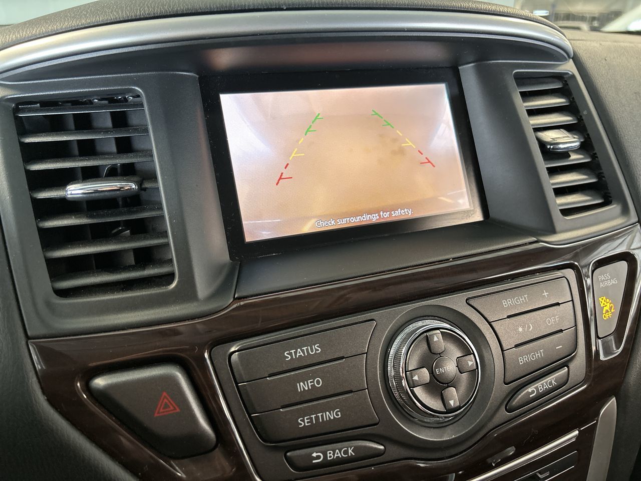 2016 Nissan Pathfinder in Dorval, Quebec