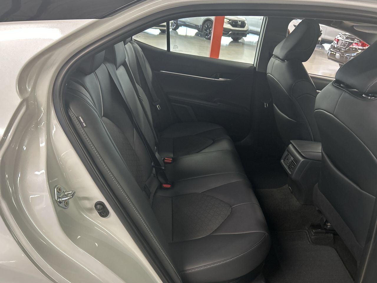 Toyota Camry  2023