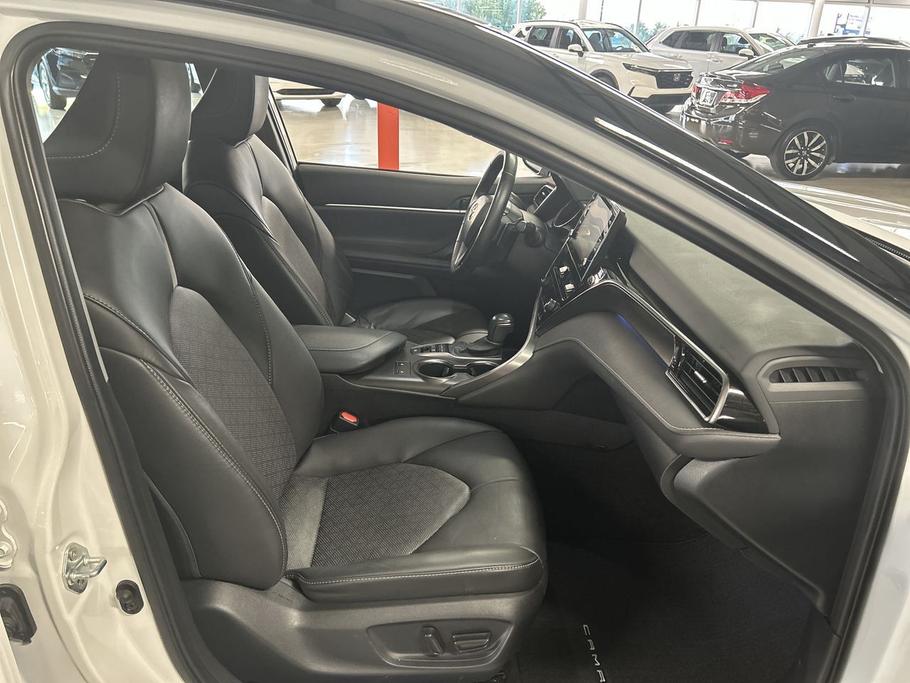 Toyota Camry  2023