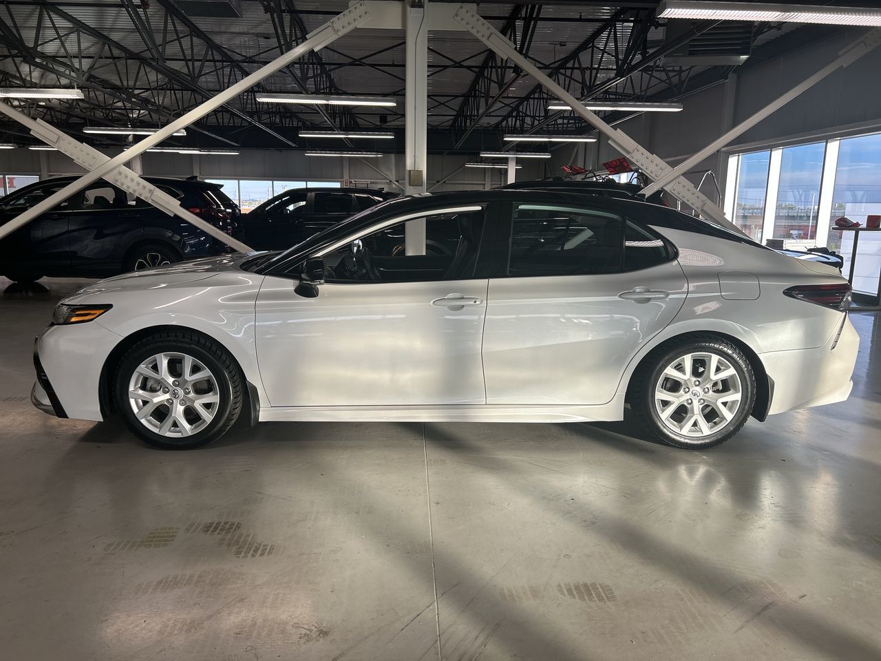 Toyota Camry  2023