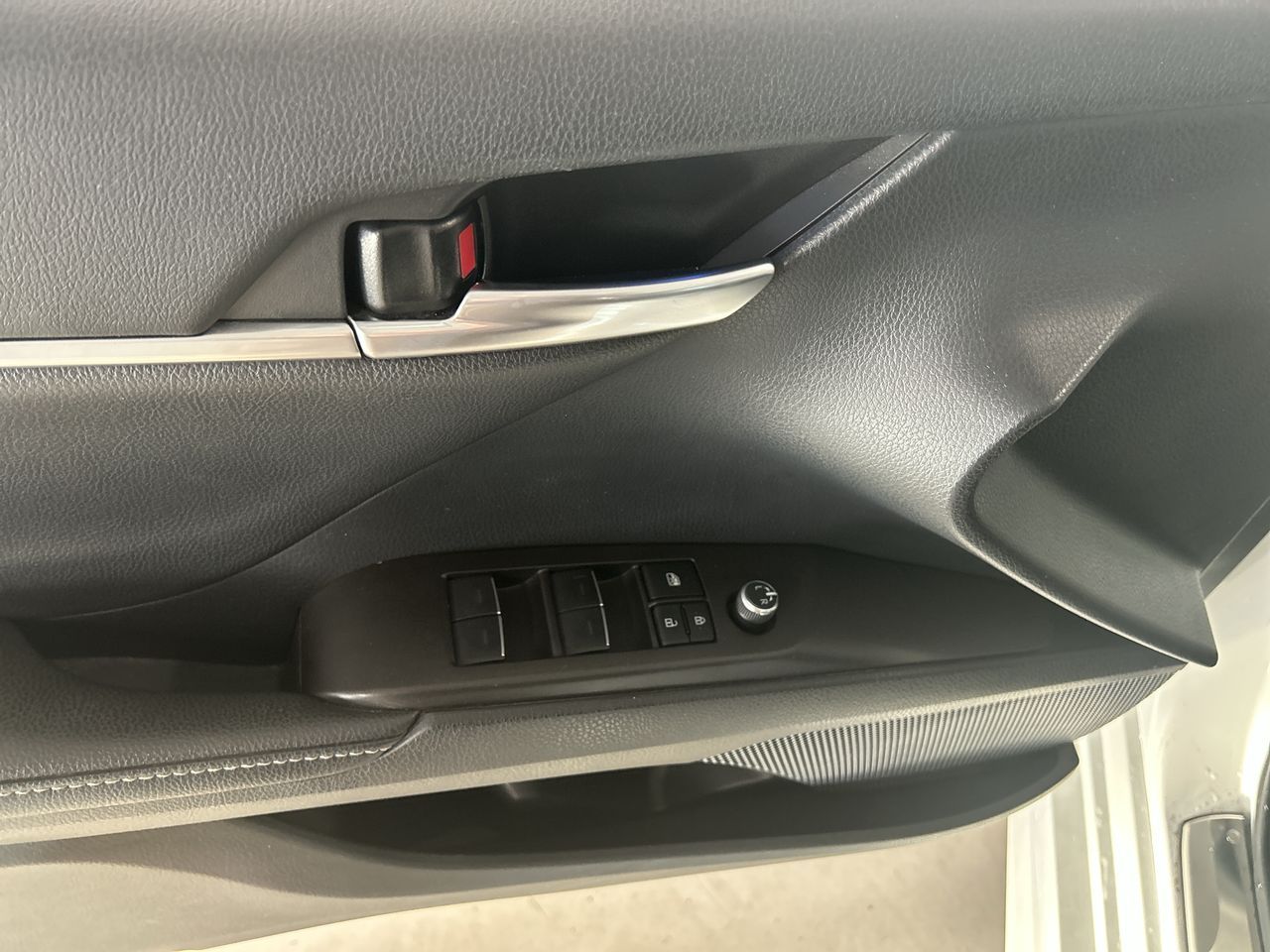 Toyota Camry  2023