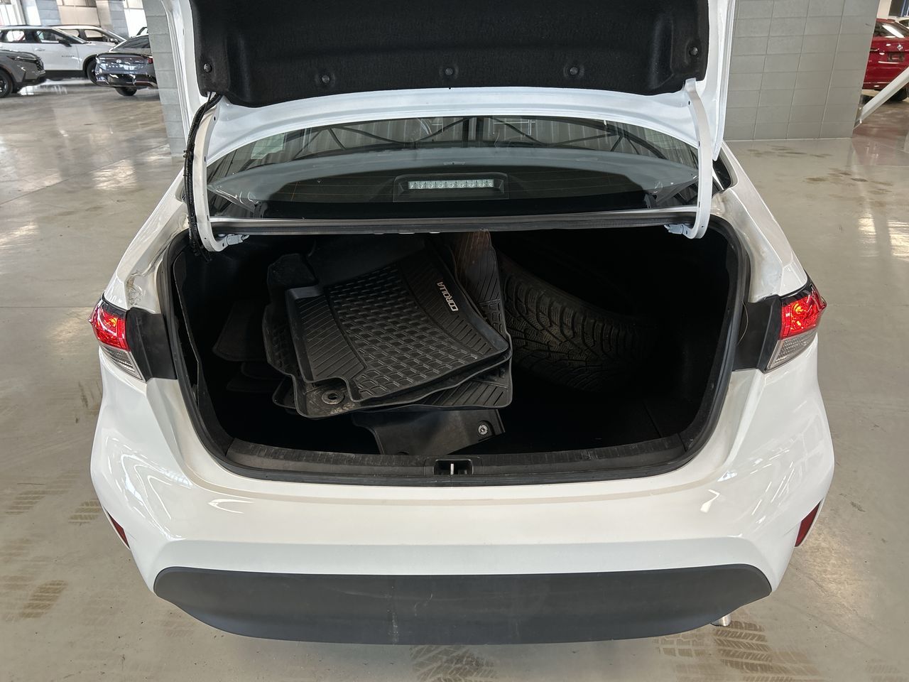 2024 Toyota Corolla in Dorval, Quebec