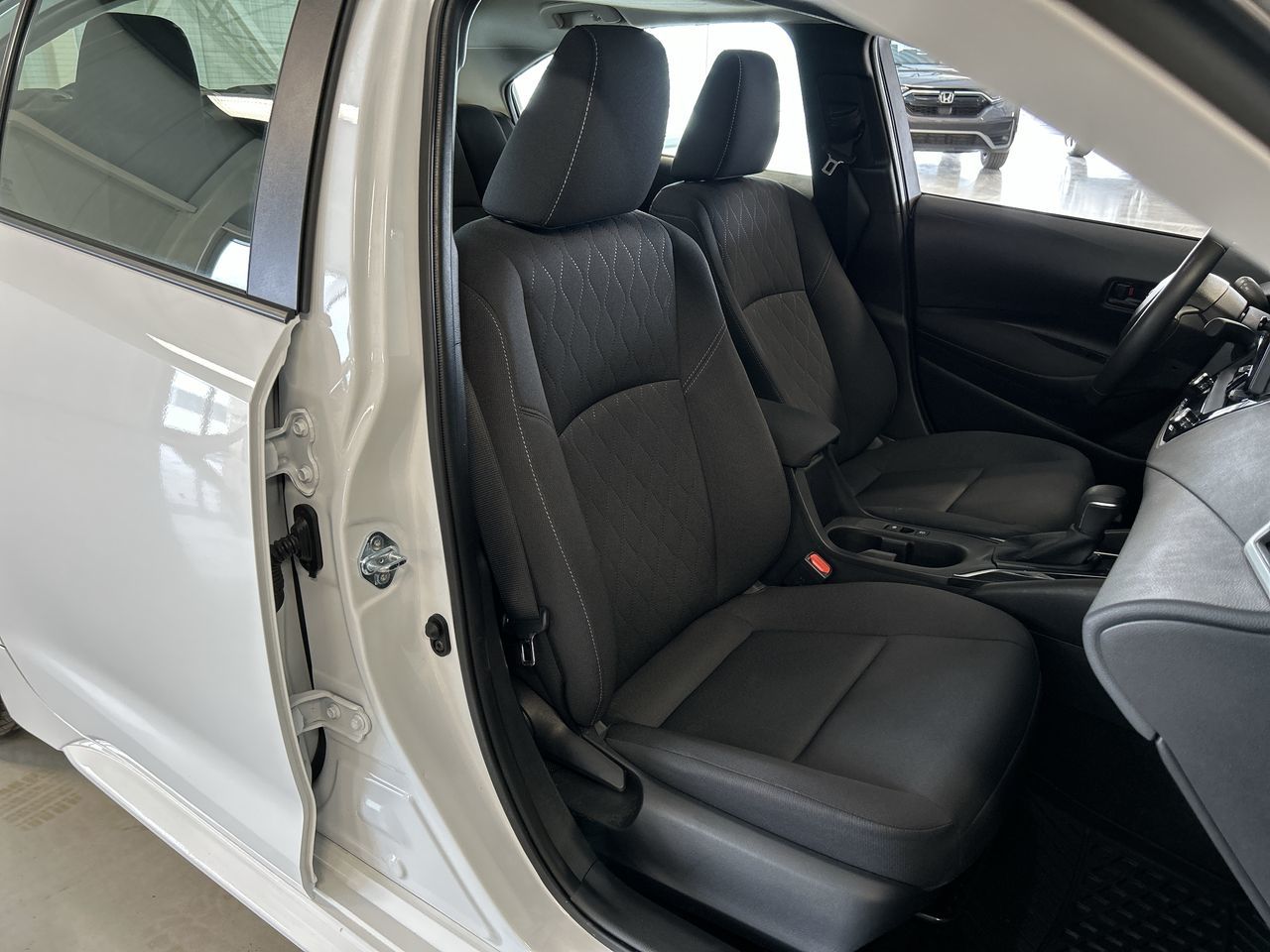 Toyota Corolla  2025 à Dorval, Québec