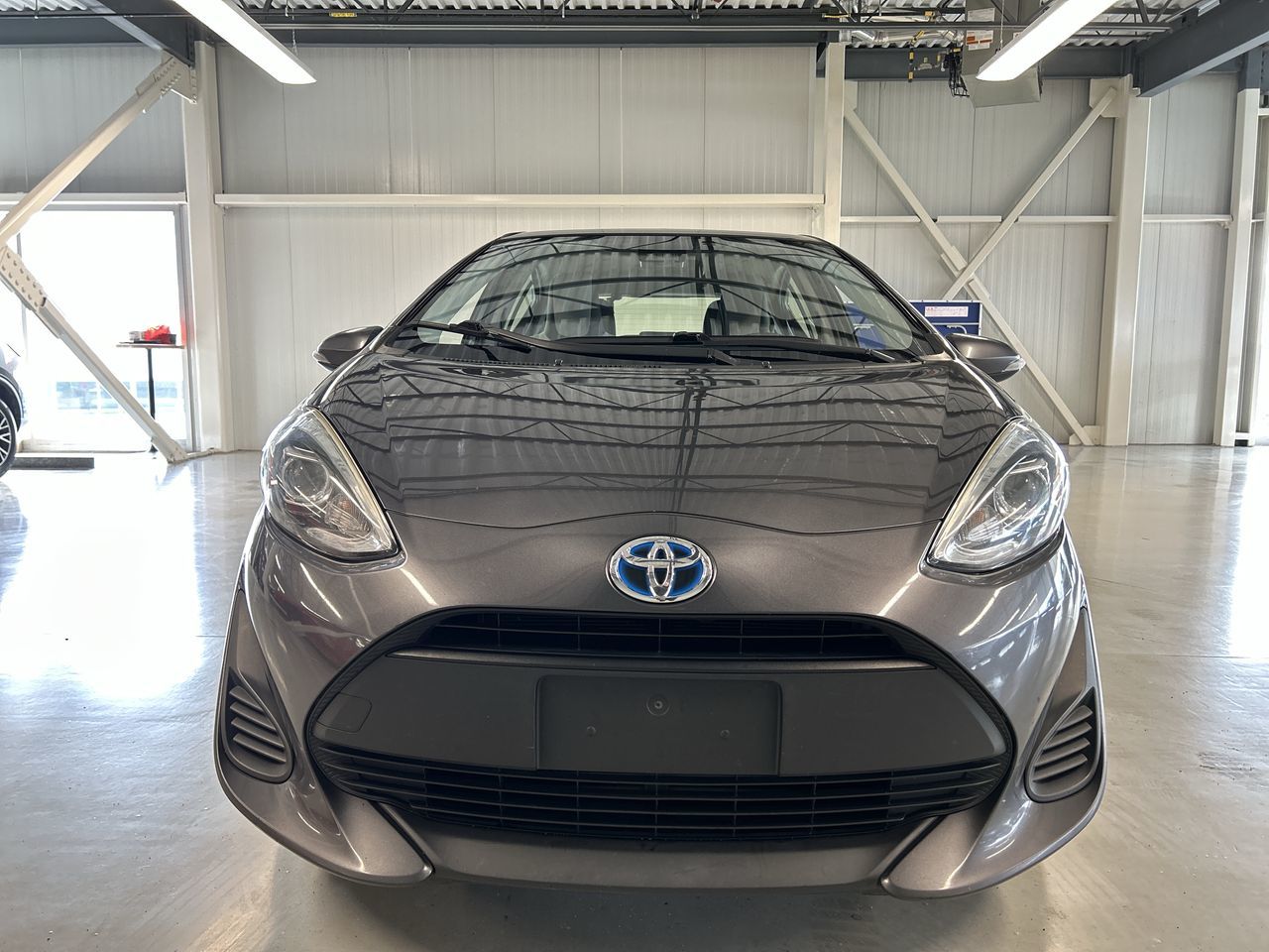 Toyota Prius c  2018