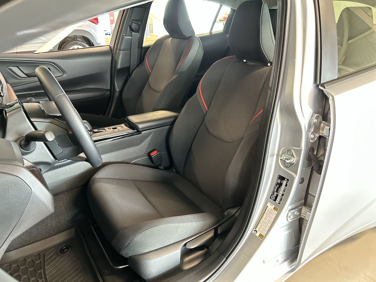 Toyota PRIUS PRIME  2024