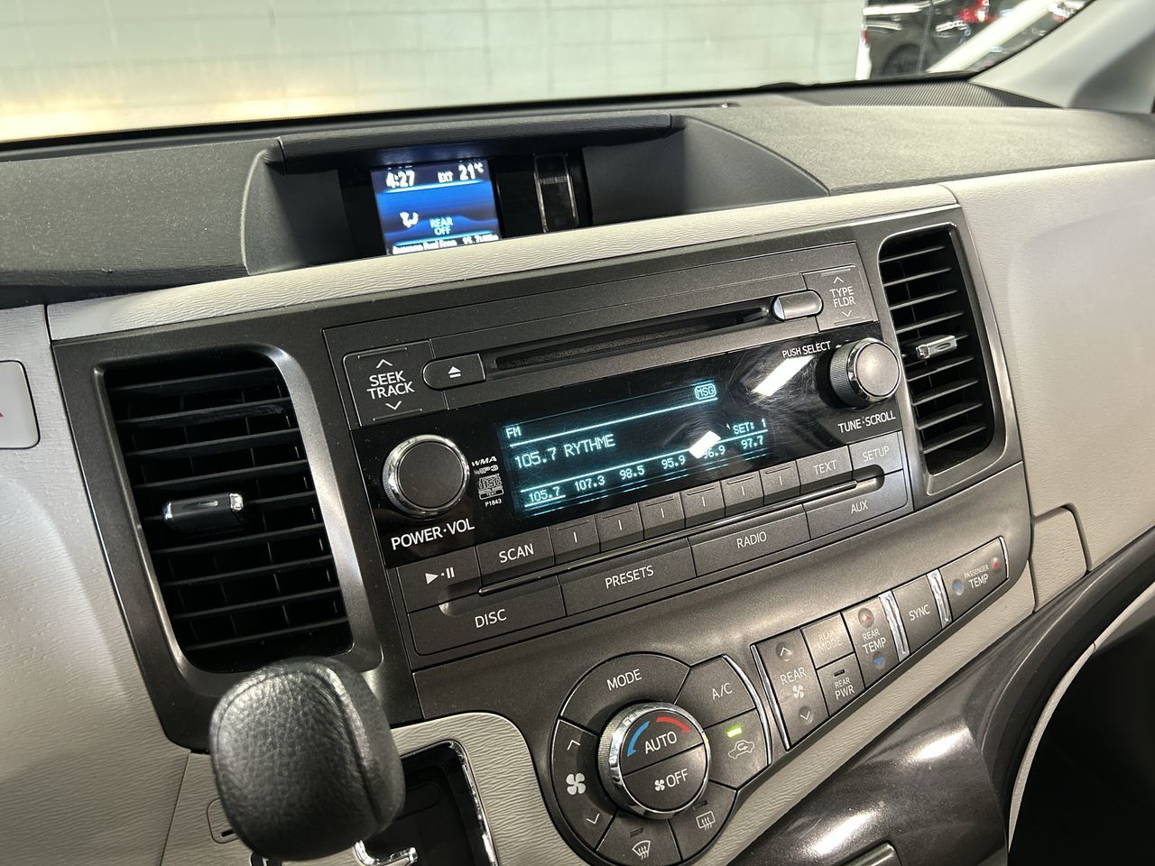 2014 Toyota Sienna in Dorval, Quebec