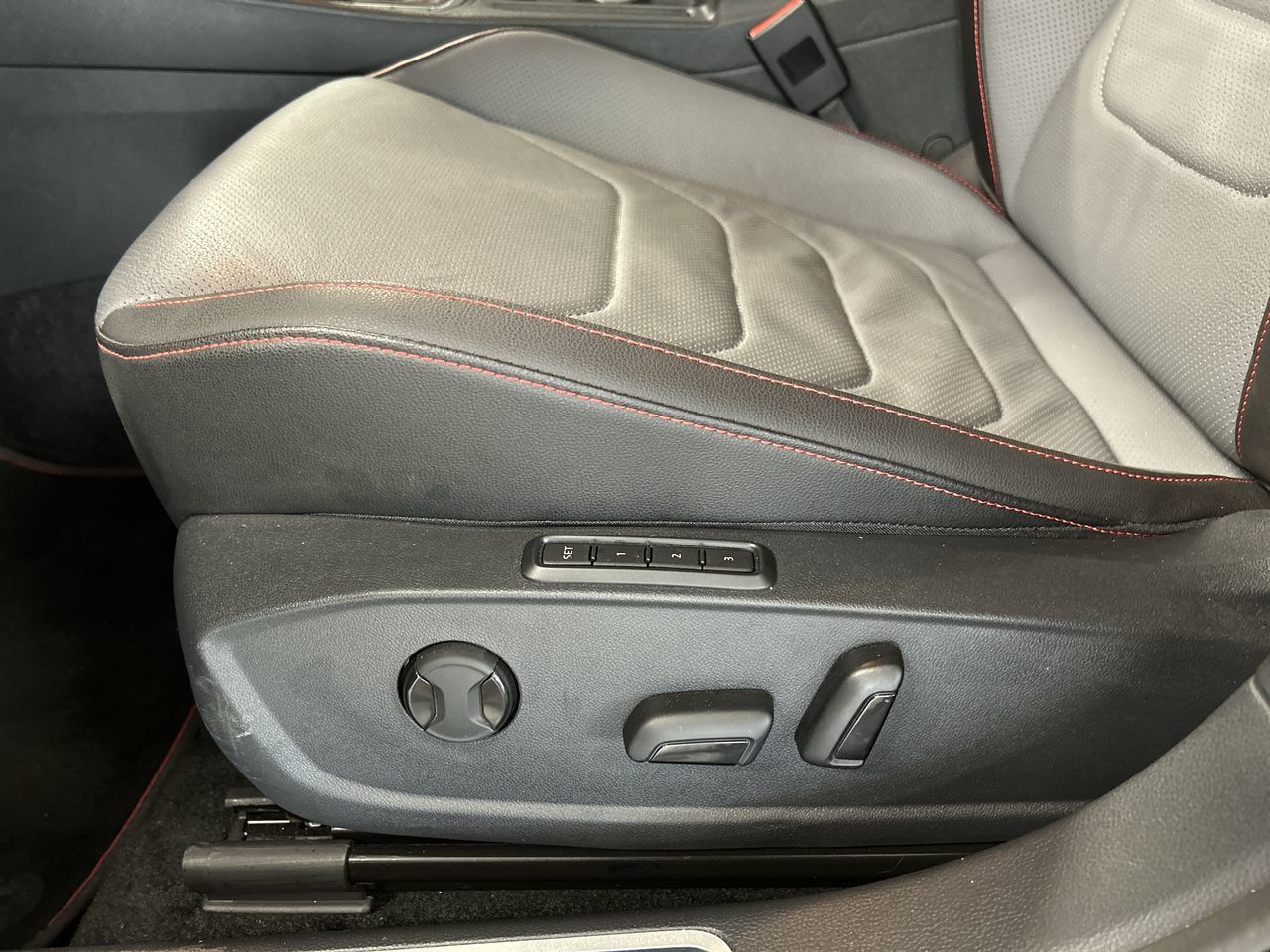 Volkswagen Jetta GLI  2025 à Dorval, Québec