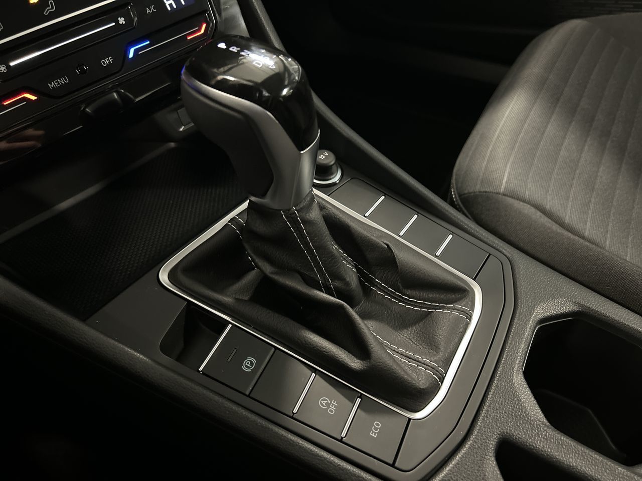 Volkswagen Jetta  2025