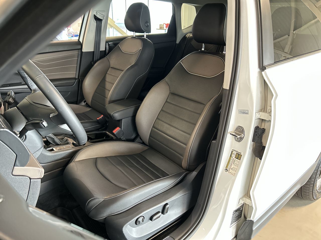 Volkswagen Taos  2024