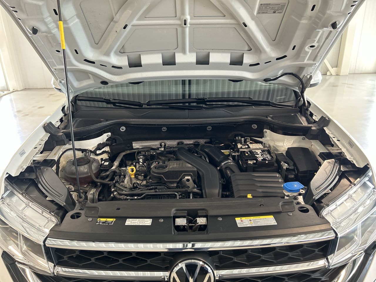 Volkswagen Taos  2024