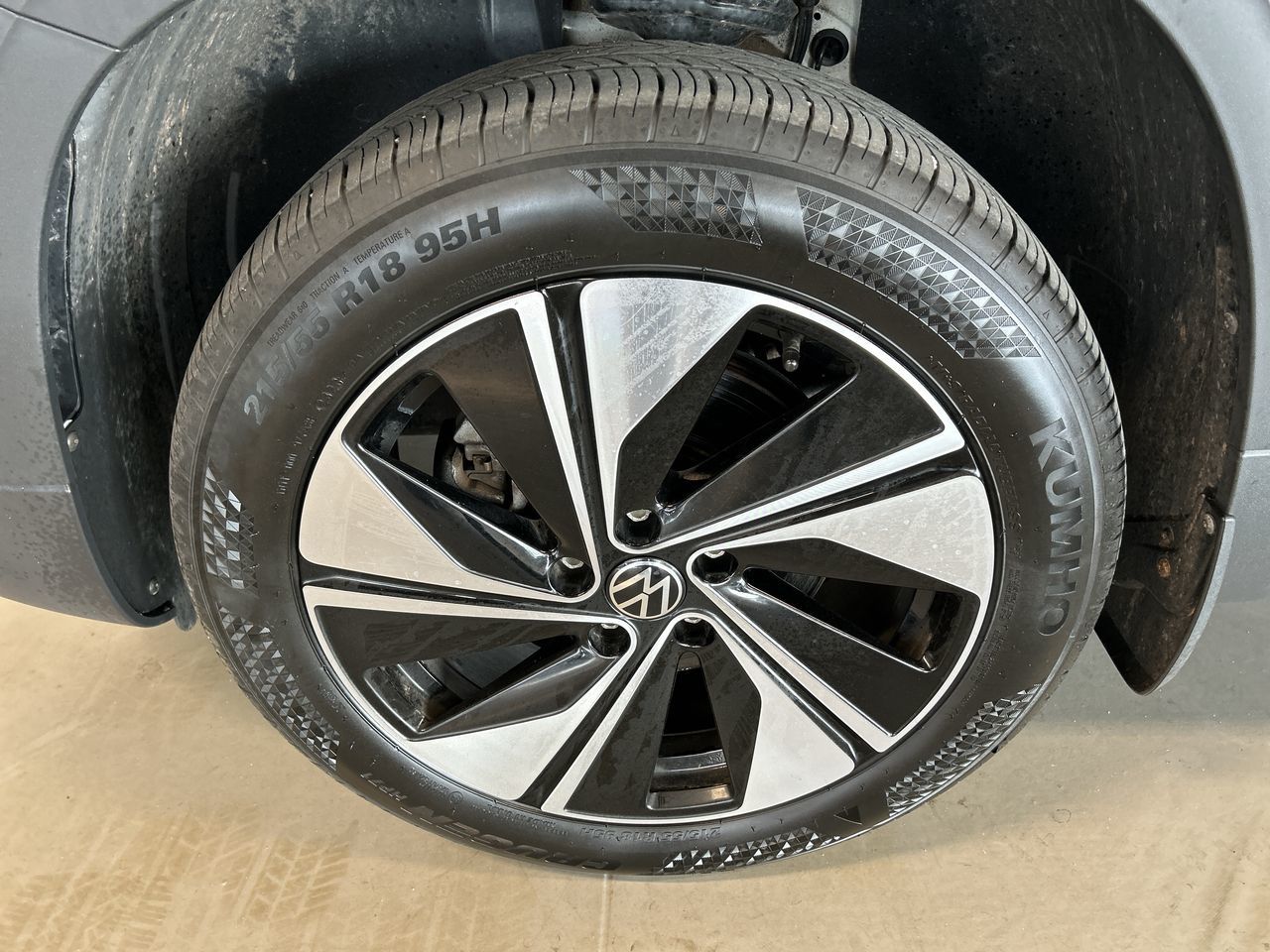 Volkswagen Taos  2024