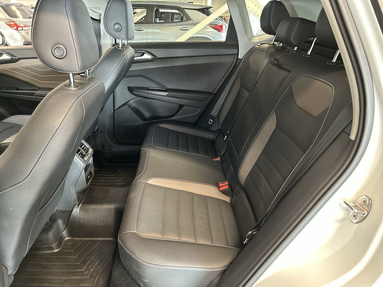 Volkswagen Taos  2024