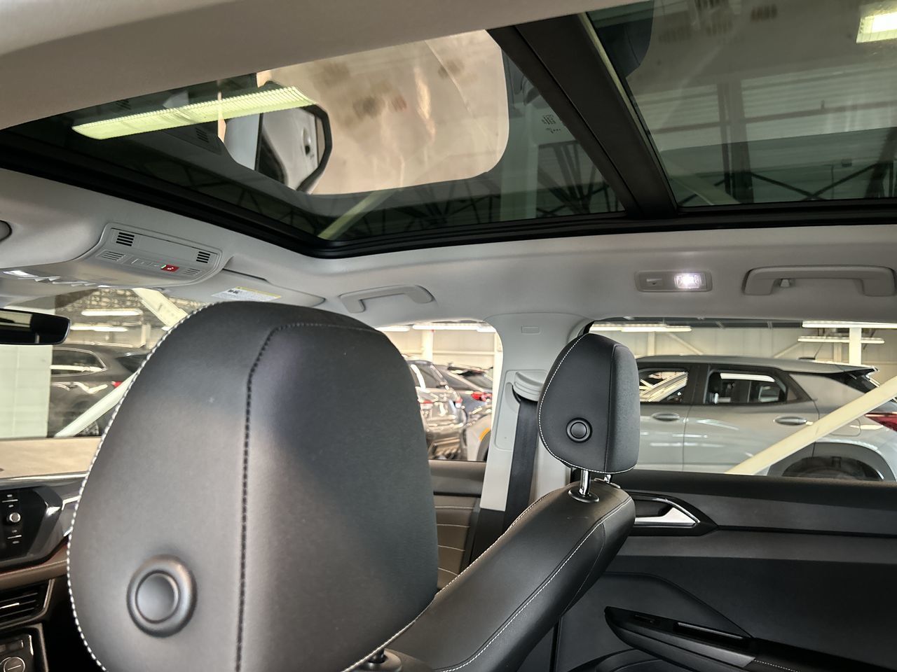 Volkswagen Taos  2024