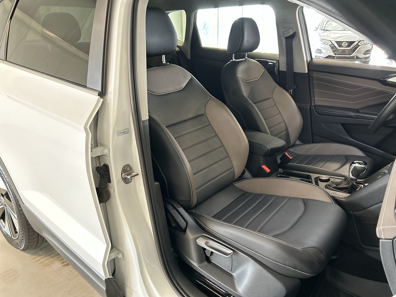 Volkswagen Taos  2024