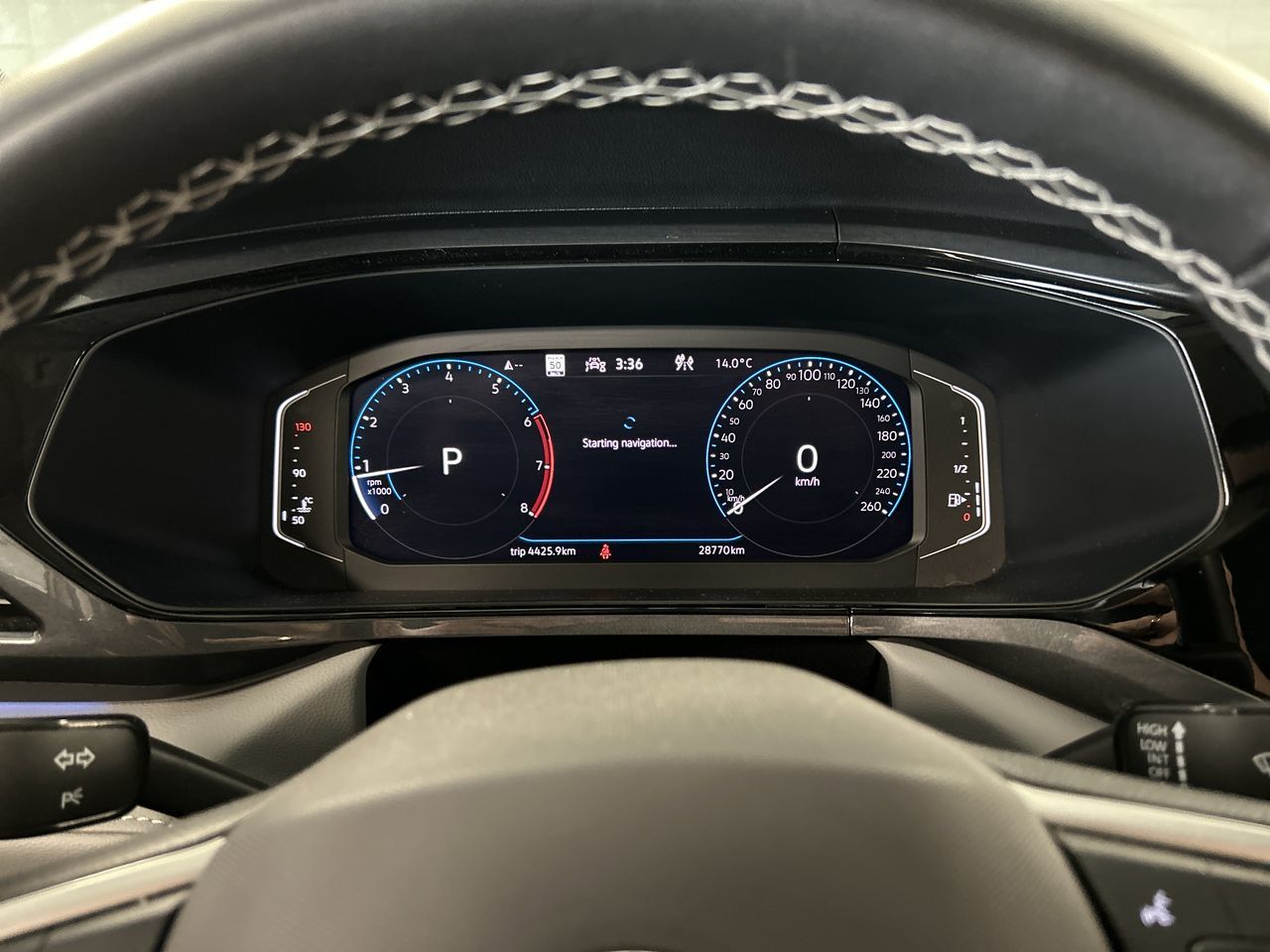 Volkswagen Taos  2024