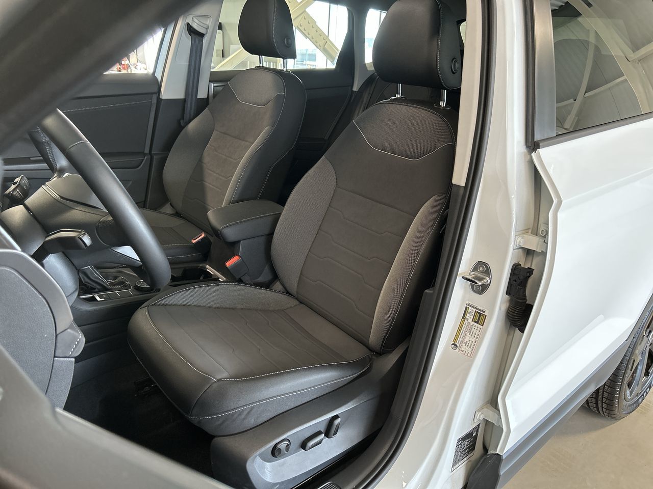 Volkswagen Taos  2025