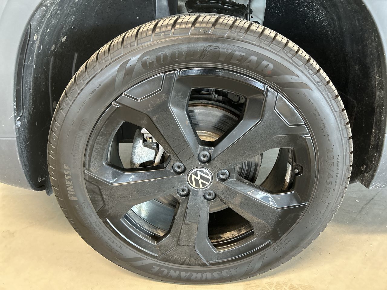 Volkswagen Taos  2025