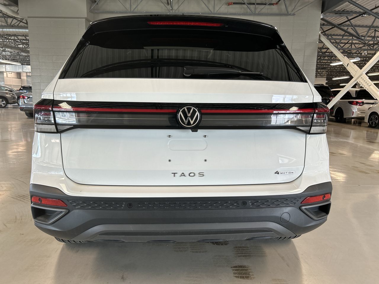 Volkswagen Taos  2025 à Dorval, Québec