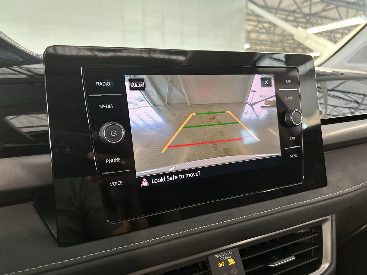 Volkswagen Taos  2025 à Dorval, Québec