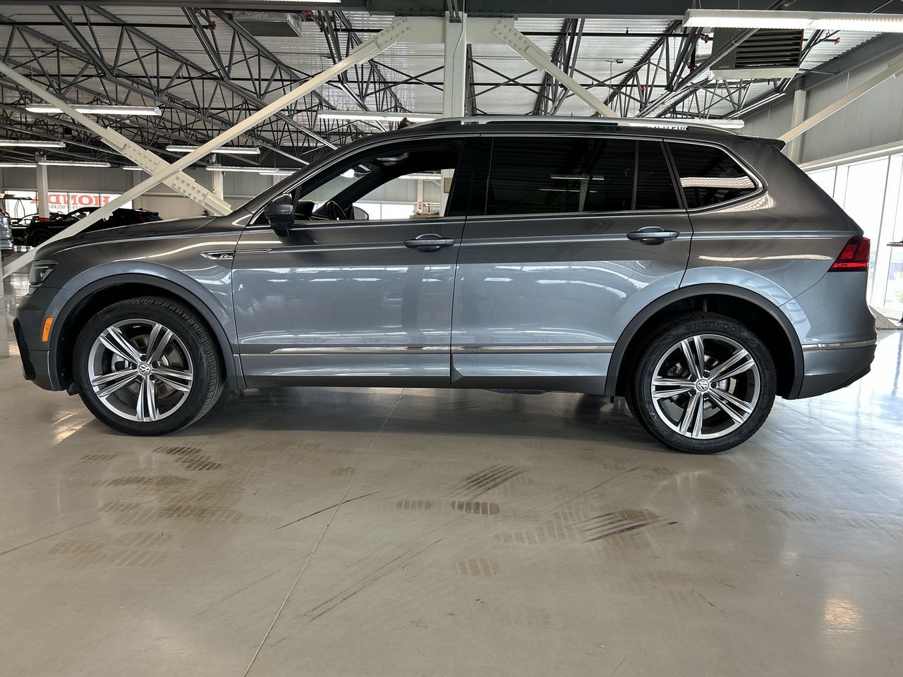 2021 Volkswagen Tiguan in Dorval, Quebec