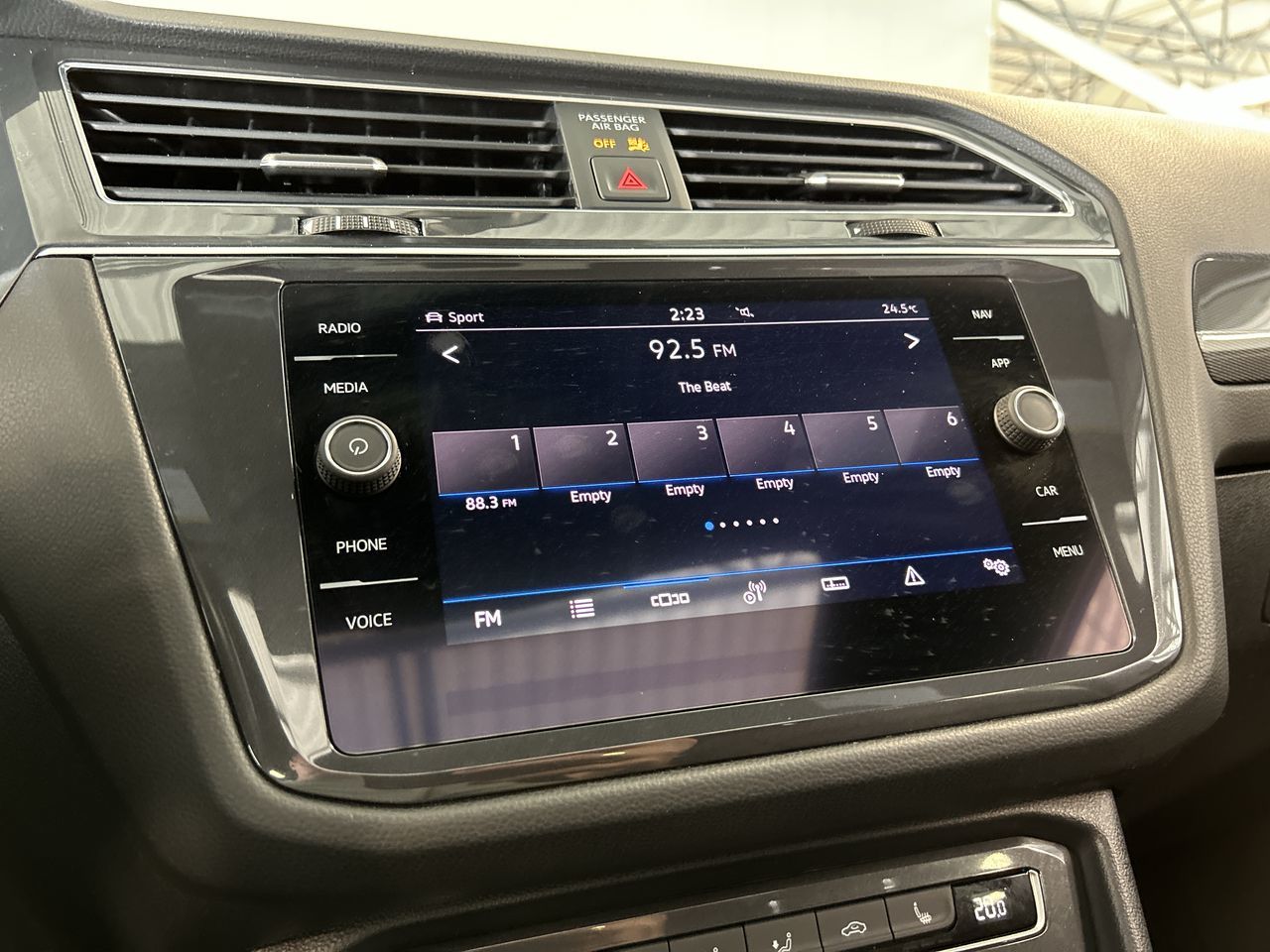 2021 Volkswagen Tiguan in Dorval, Quebec
