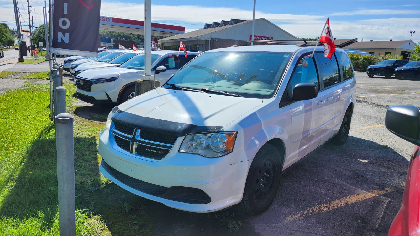Photo 2016 Dodge Grand Caravan SXT #1