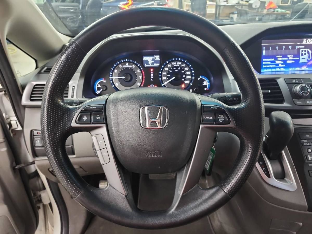 Photo 2011 Honda Odyssey EX #7