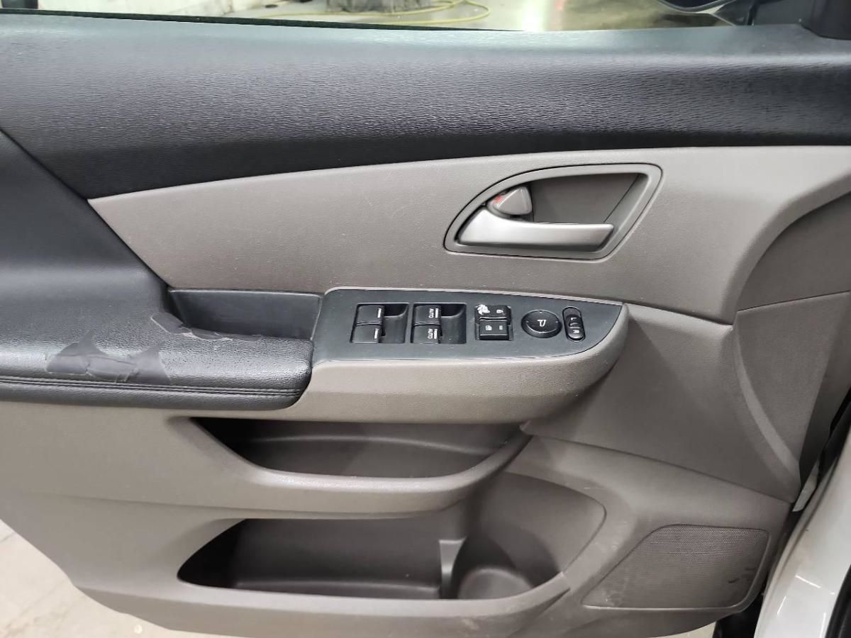 Photo 2011 Honda Odyssey EX #8