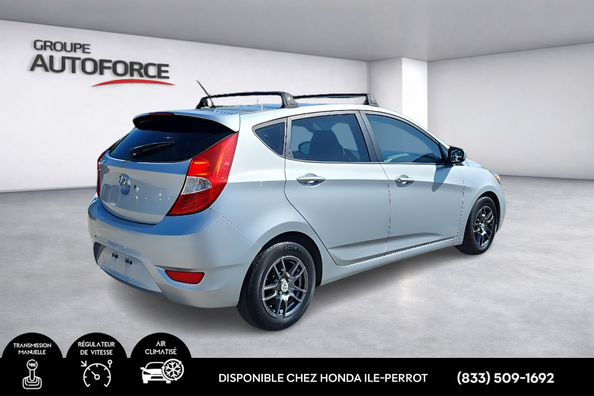 Photo 2012 Hyundai Accent GL #4