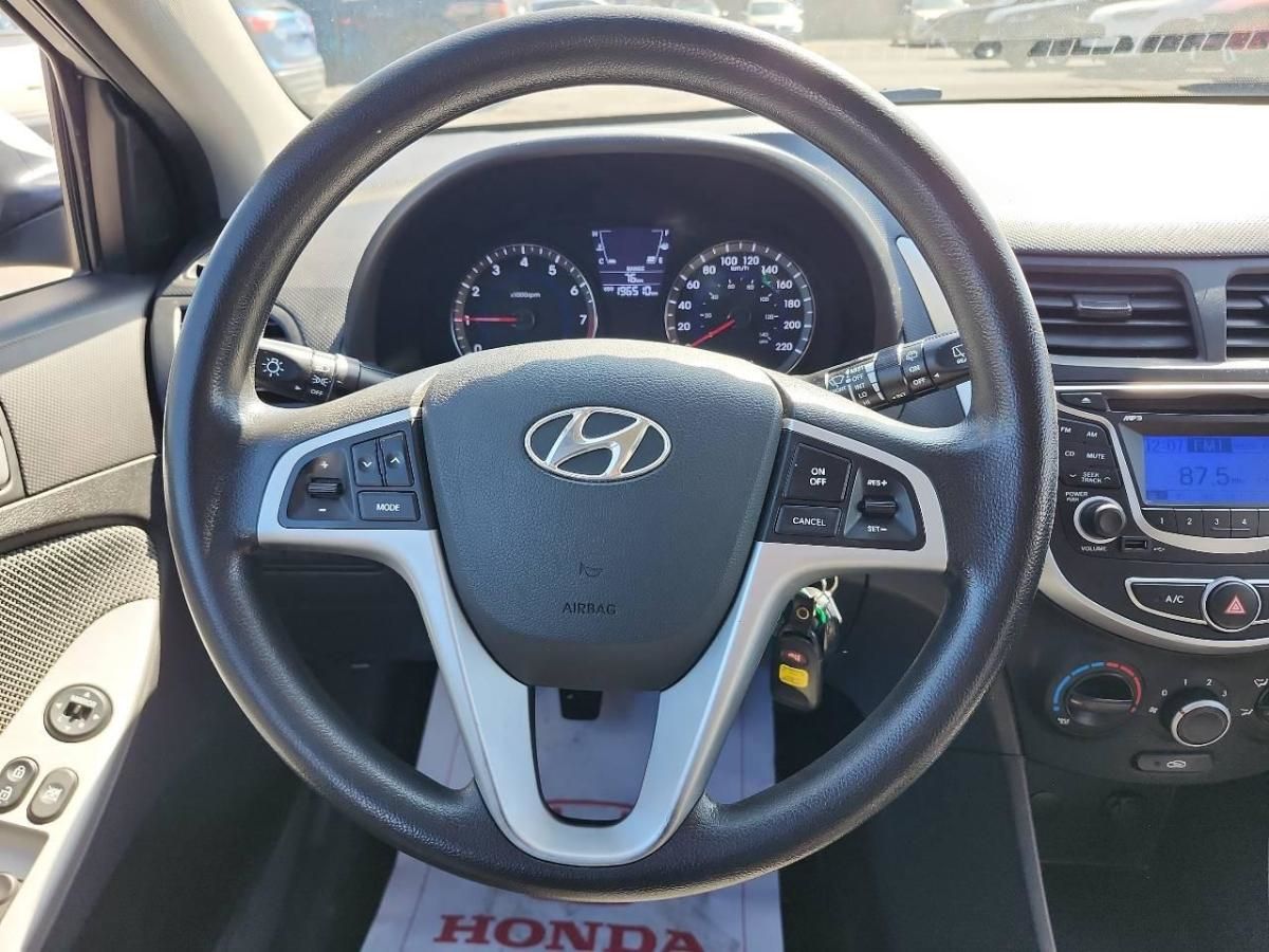 Photo 2012 Hyundai Accent GL #7
