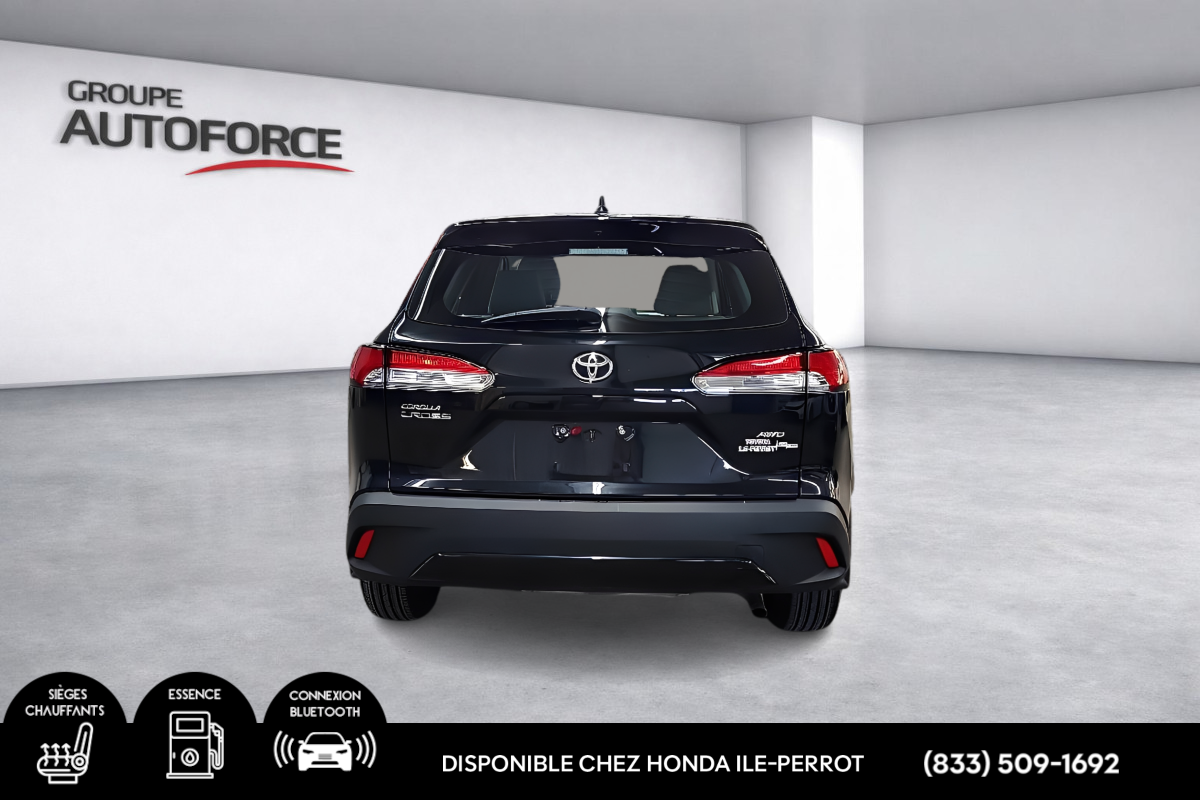 Photo 2023 Toyota Corolla Cross L #5