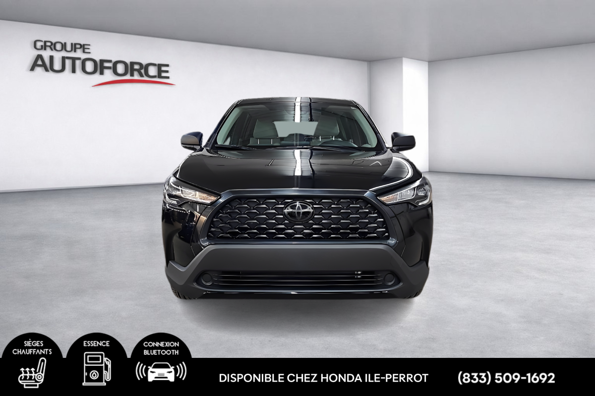 Photo 2023 Toyota Corolla Cross L #2