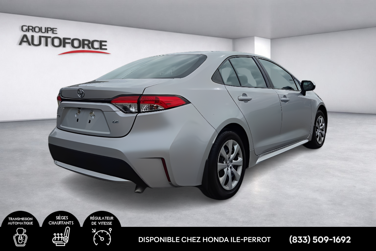 Photo 2021 Toyota Corolla LE #4