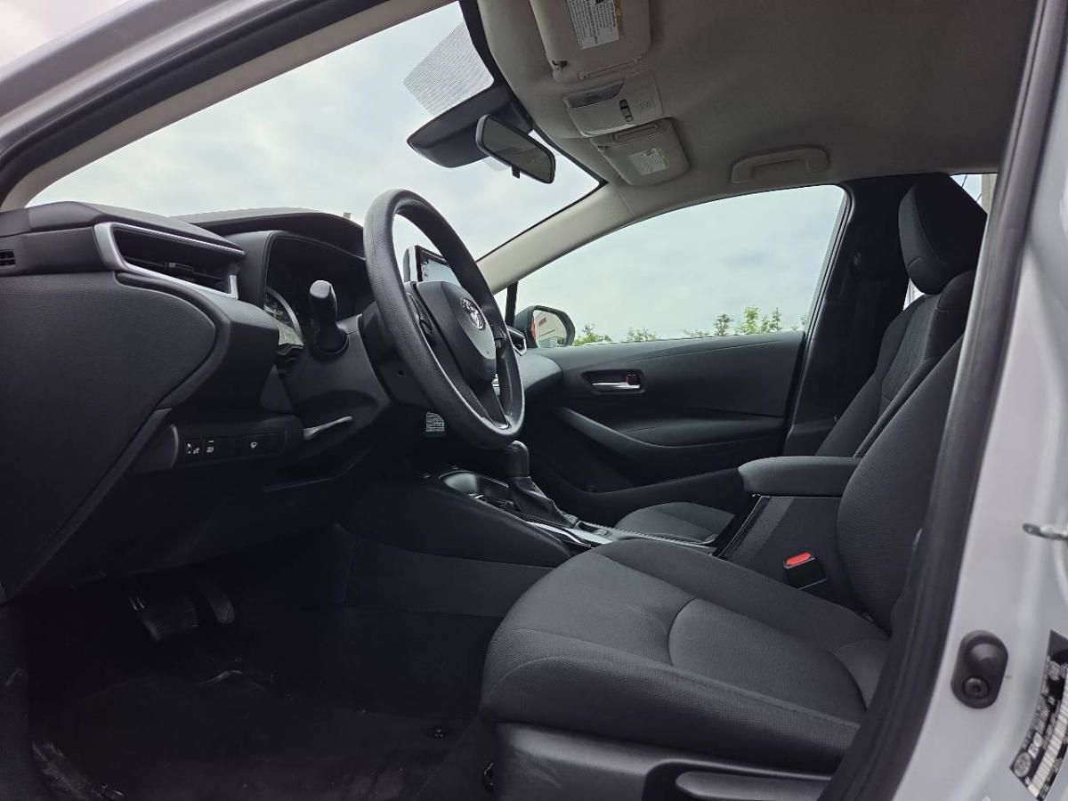 Photo 2021 Toyota Corolla LE #7