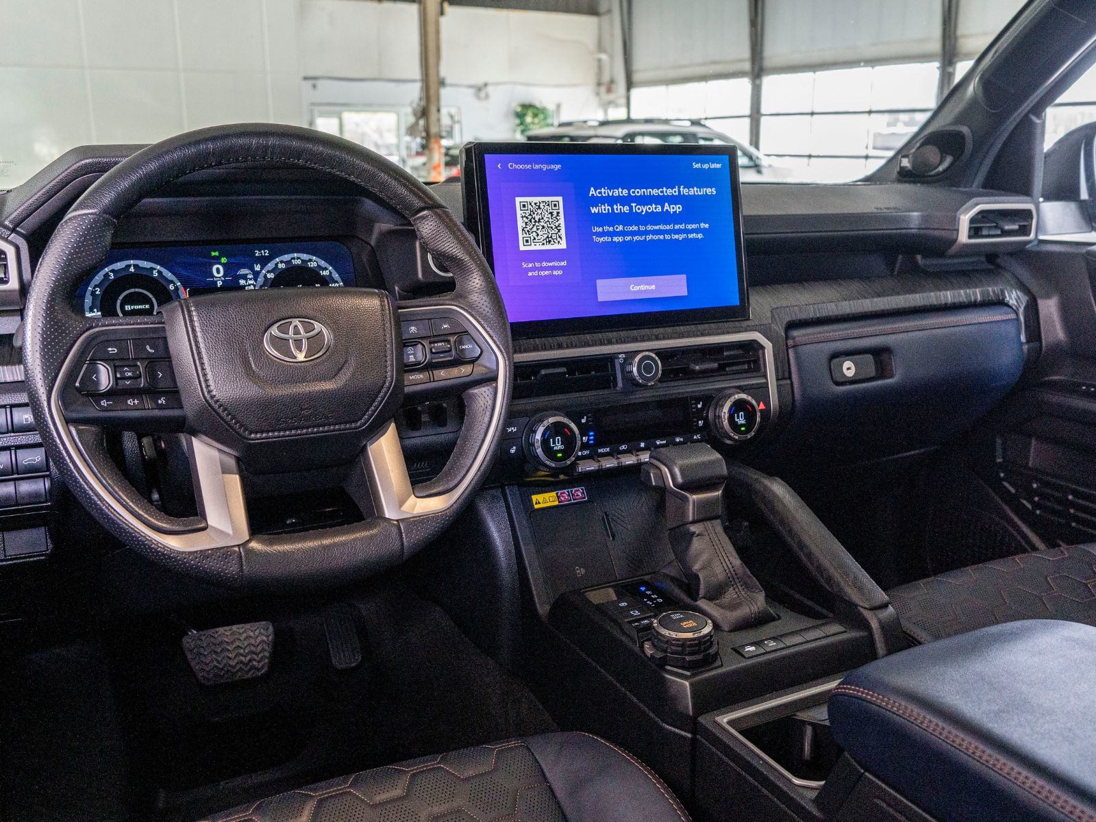 Photo Toyota 4RUNNER HYBRIDE PLATINUM **JAMAIS ACCIDENTÉ+CUIR+TOIT+20PO+JBL** 2025 #6
