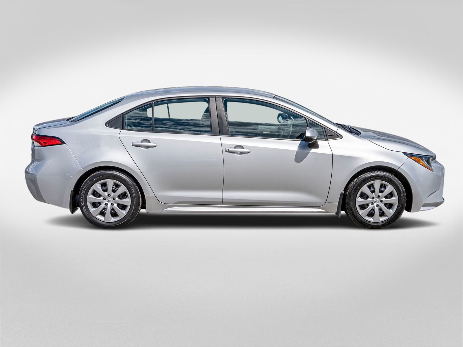 Photo Toyota Corolla LE **CARPLAY, SIÈGES AVANT CHAUFFANTS** 2021 #6