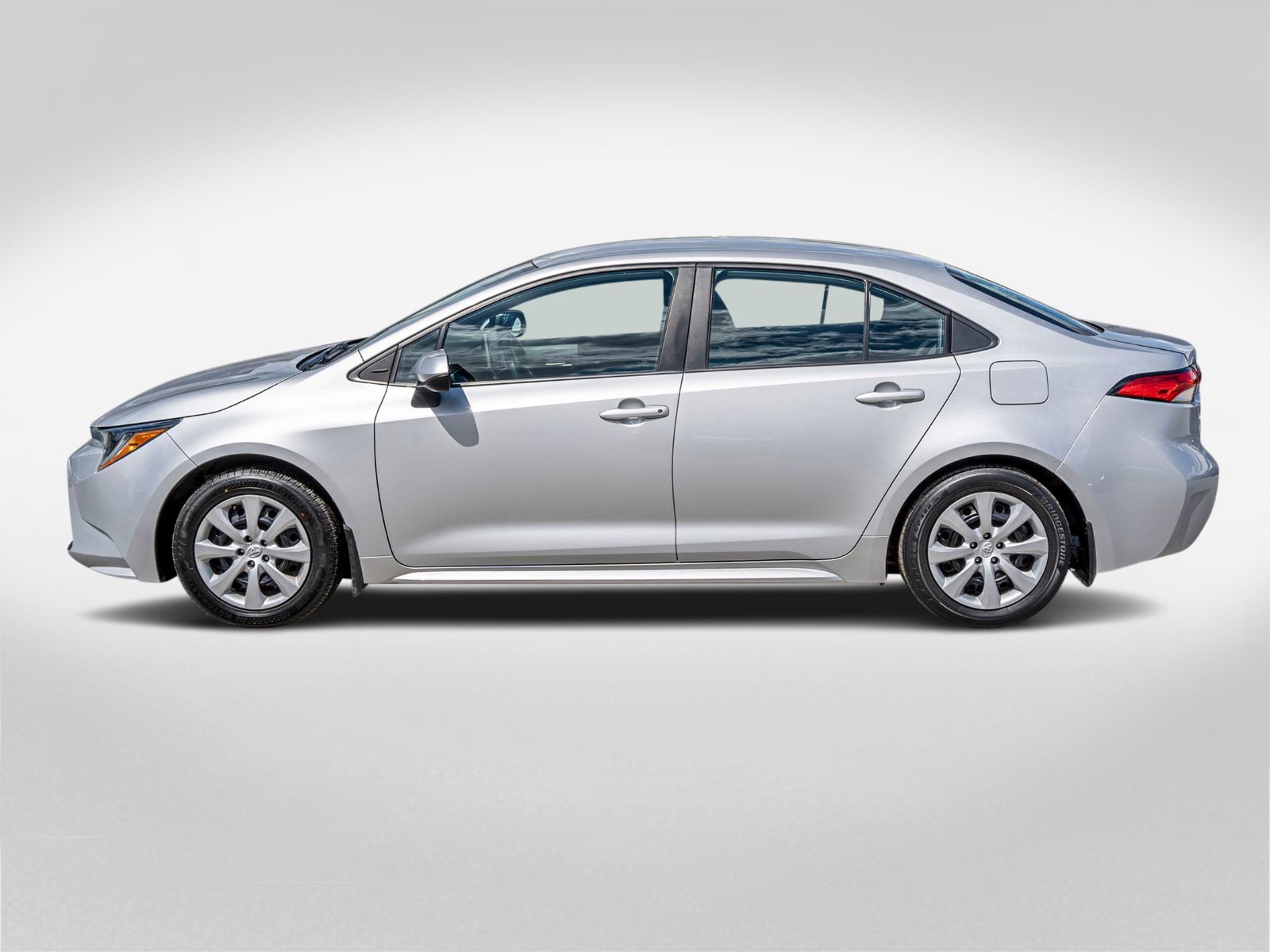 Photo Toyota Corolla LE **CARPLAY, SIÈGES AVANT CHAUFFANTS** 2021 #3