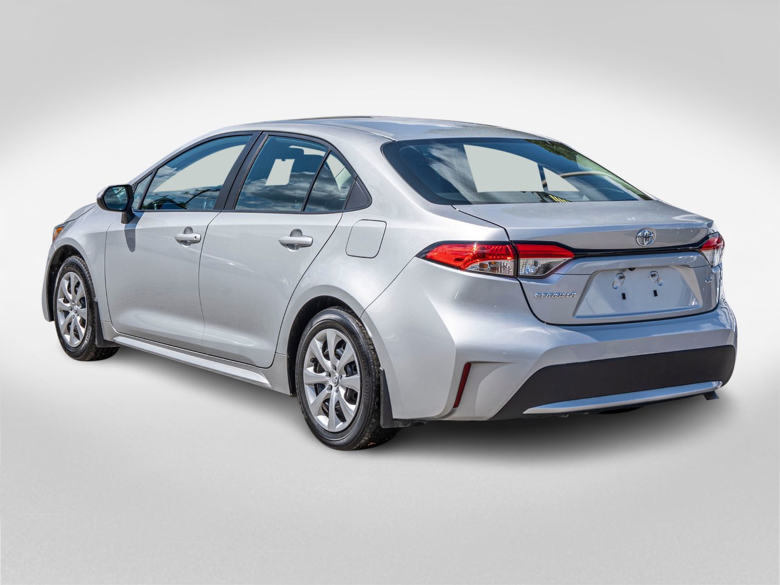 Photo Toyota Corolla LE **CARPLAY, SIÈGES AVANT CHAUFFANTS** 2021 #4