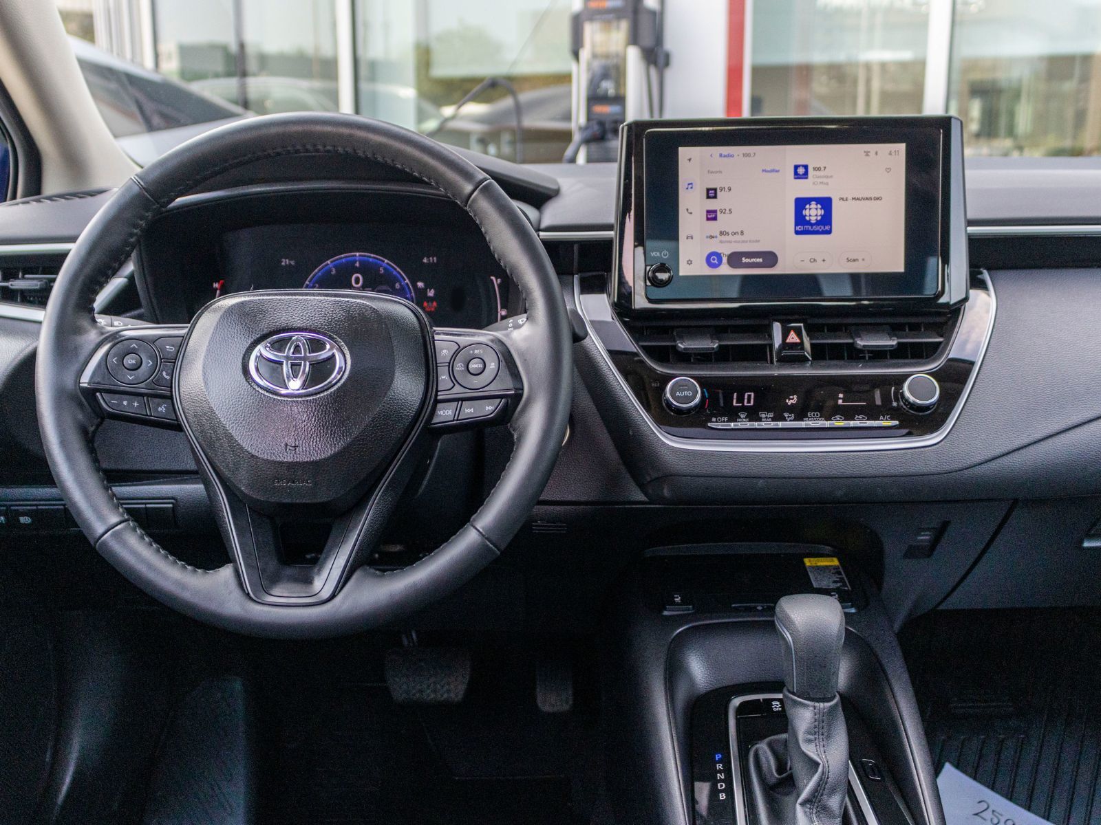 Photo Toyota Corolla LE AMÉLIORÉ **JAMAIS ACCIDENTÉ+TOIT+MAG+CARPLAY** 2026 #8
