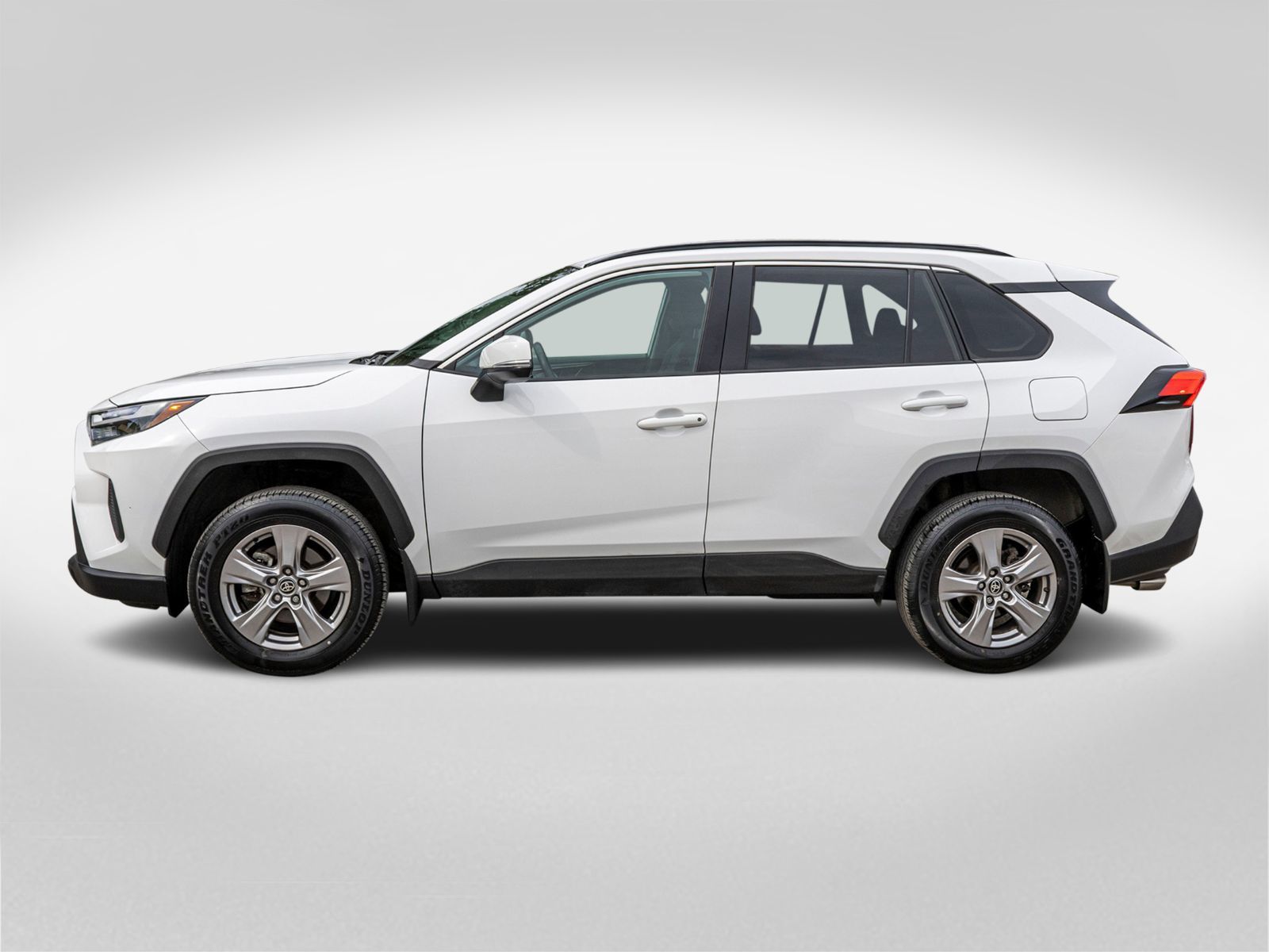 Photo 2025 Toyota RAV4 XLE AWD **JAMAIS ACCIDENTÉ+TOIT+CARPLAY+MAG** #3