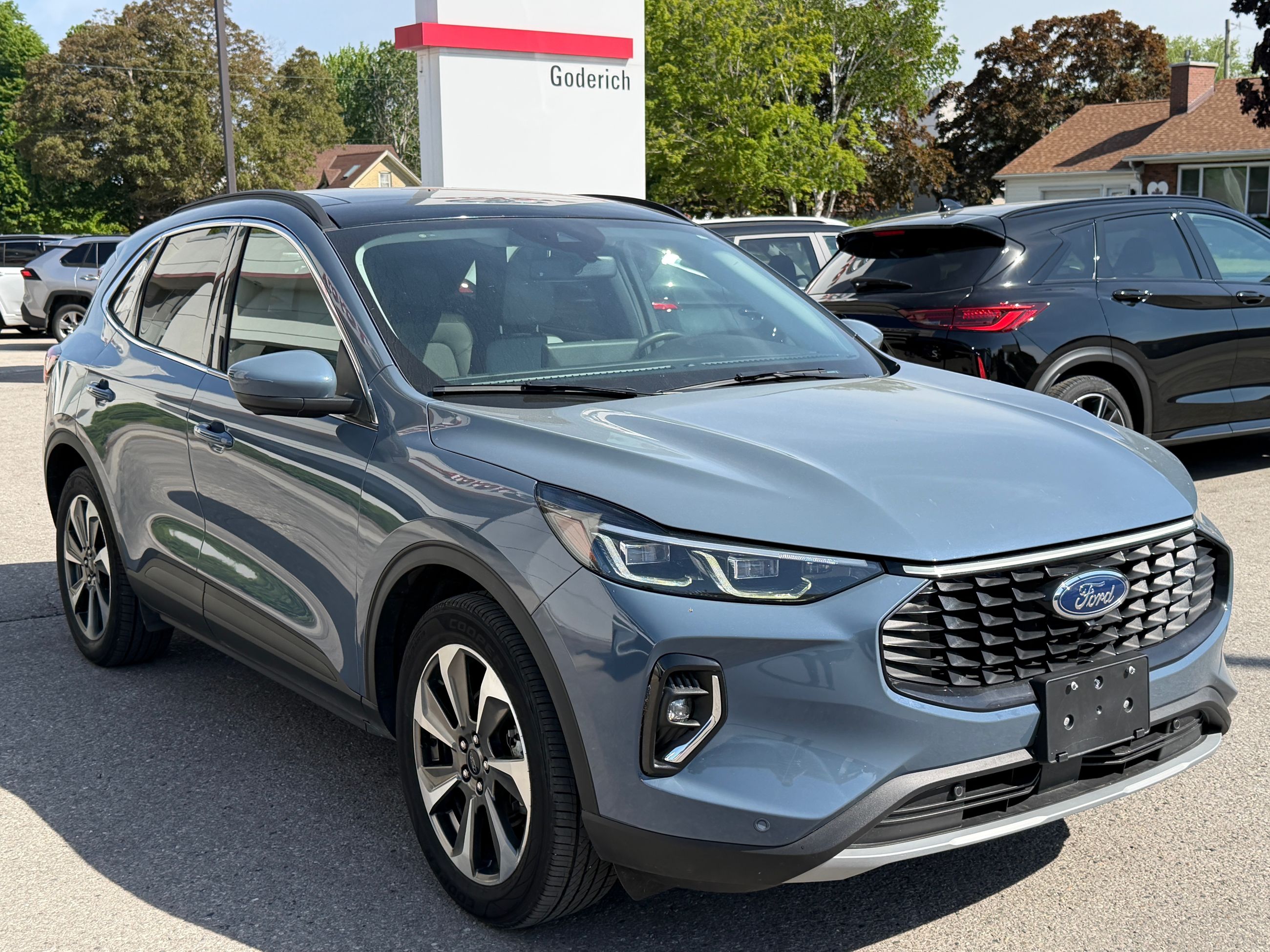 2023 Ford Escape Platinum AWD 2.0L