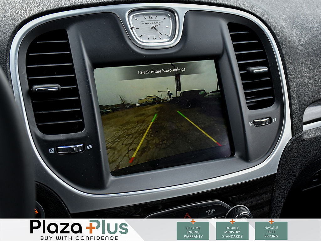 2022 Chrysler 300 Touring L HEATED LEATHER | APPLE CARPLAY ANDROID AUTO | REMOTE START | AWD