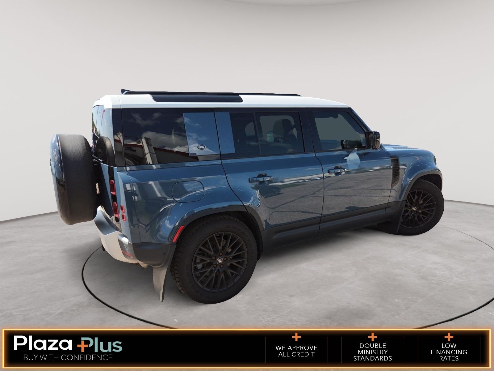 Photo 2023 Land Rover Defender SE #4