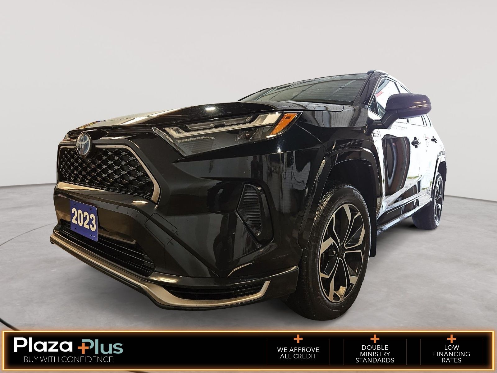Photo 2023 Toyota RAV4 Prime SE #1